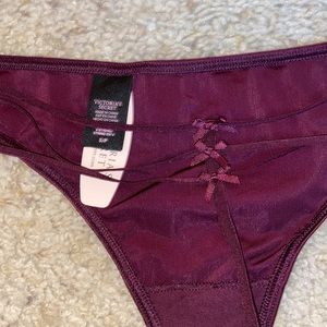 NEW Victoria’s Secret thong